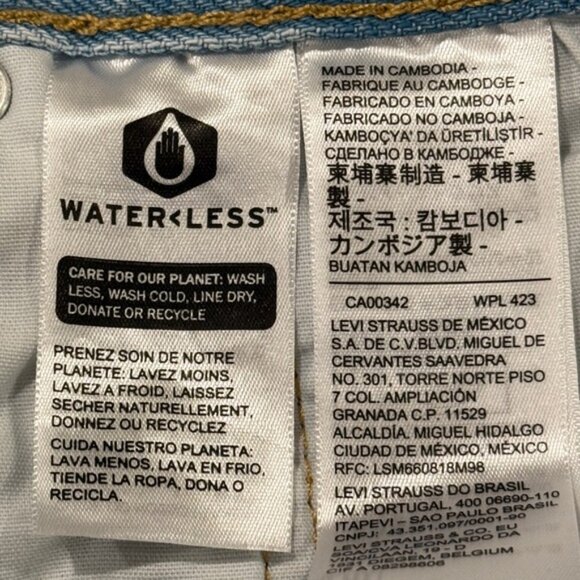 Levi's 501 Women’s Faded Denim High Rise Cut Off Shorts (Size: 28) NWT - Picture 8 of 13